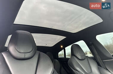 Лифтбек Tesla Model S 2018 в Полтаве