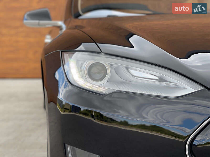 Лифтбек Tesla Model S 2013 в Львове фото 7 Лифтбек Tesla Model S 2013 в Львове