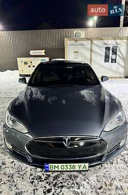 Лифтбек Tesla Model S 2014 в 