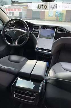 Лифтбек Tesla Model S 2014 в Ужгороде