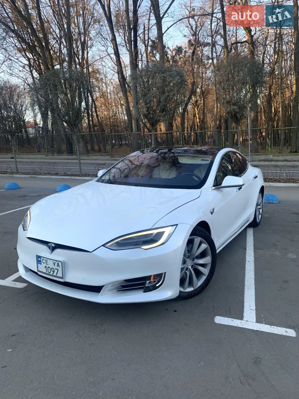 2019 Tesla Model S - мініатюра 28