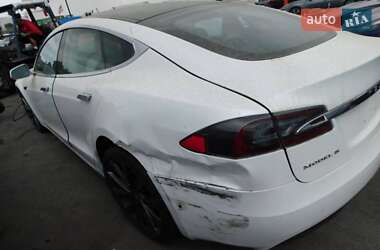 Ліфтбек Tesla Model S 2018 в Чернівцях