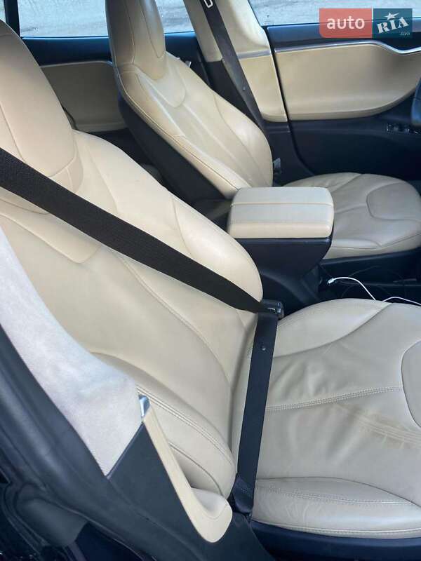 Лифтбек Tesla Model S 2013 в Николаеве