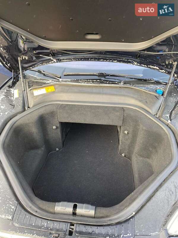 Лифтбек Tesla Model S 2013 в Николаеве