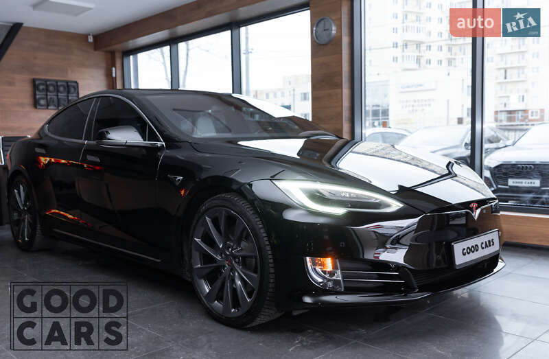 Лифтбек Tesla Model S 2019 в Одессе