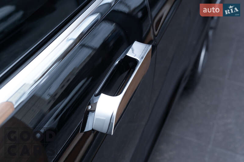 Лифтбек Tesla Model S 2019 в Одессе