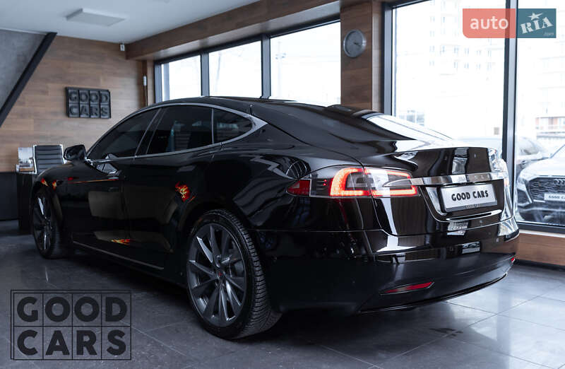 Лифтбек Tesla Model S 2019 в Одессе