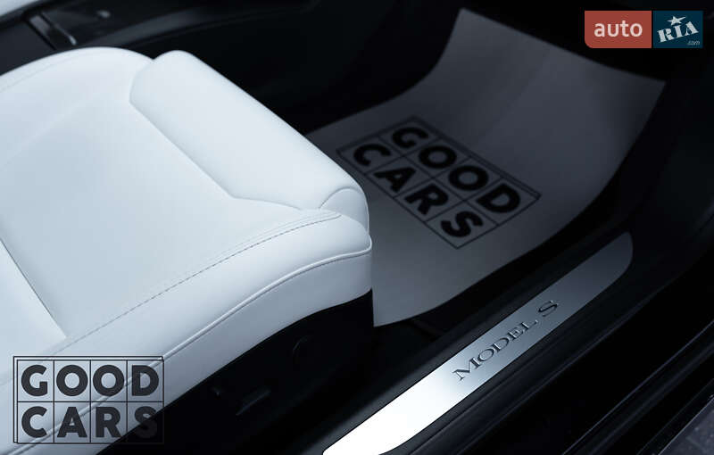 Лифтбек Tesla Model S 2019 в Одессе