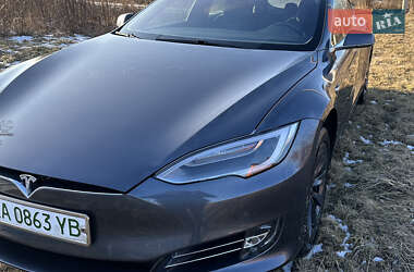 Лифтбек Tesla Model S 2018 в Борисполе