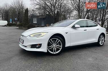 Лифтбек Tesla Model S 2014 в Тернополе