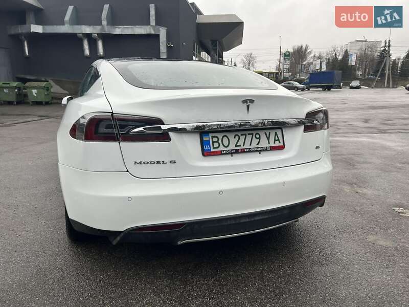 Лифтбек Tesla Model S 2014 в Тернополе