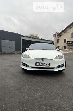 Ліфтбек Tesla Model S 2014 в Тернополі