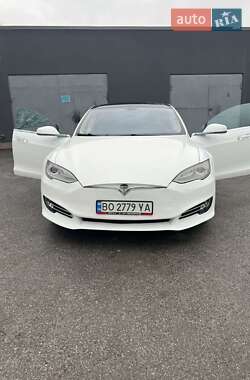 Лифтбек Tesla Model S 2014 в Тернополе
