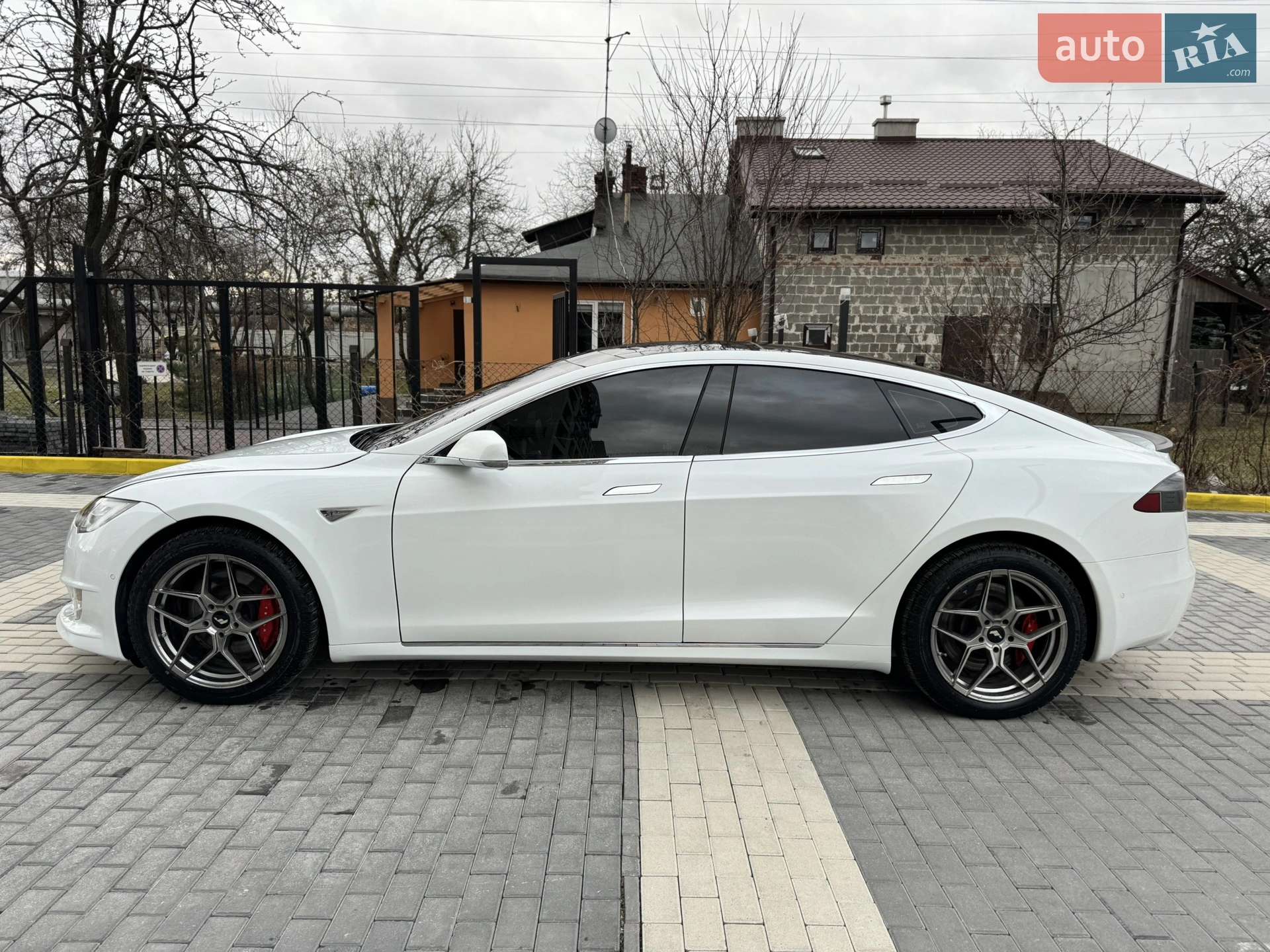 2014 Tesla Model S - мініатюра 12