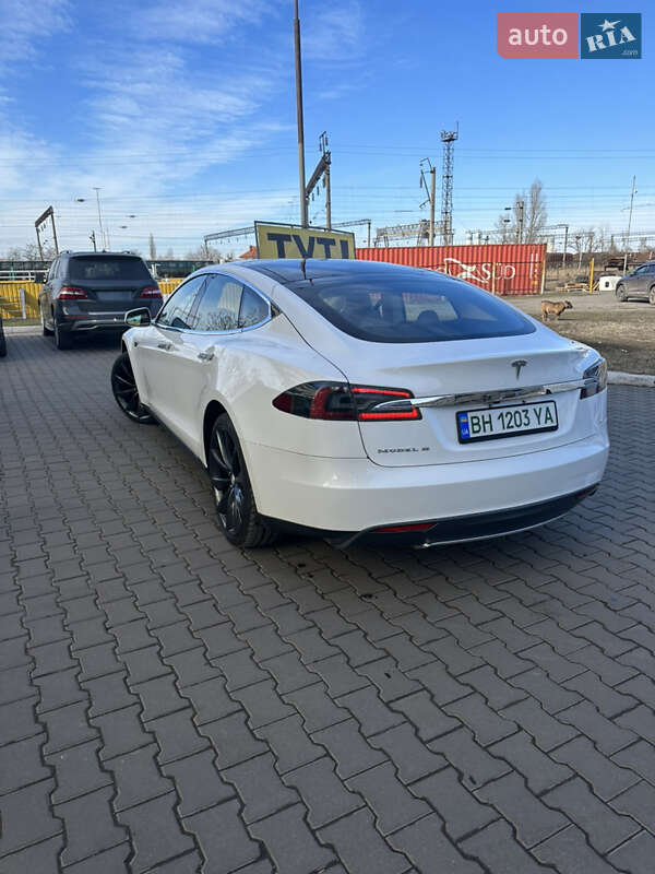 Лифтбек Tesla Model S 2012 в Одессе