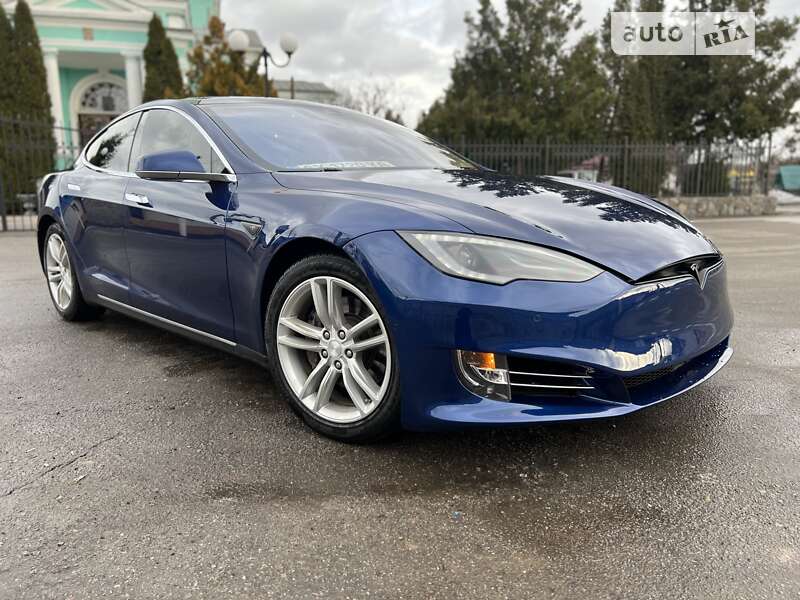 Лифтбек Tesla Model S 2015 в Харькове