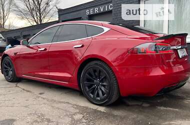 Лифтбек Tesla Model S 2019 в Киеве