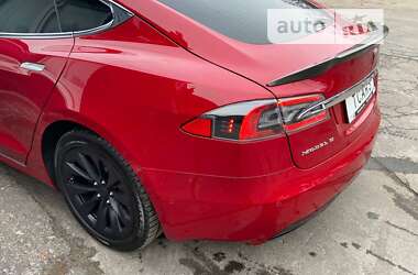 Лифтбек Tesla Model S 2019 в Киеве