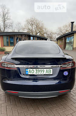 Лифтбек Tesla Model S 2014 в Виноградове