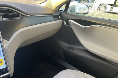 Лифтбек Tesla Model S 2013 в Ковеле