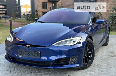 Лифтбек Tesla Model S 2016 в Ивано-Франковске