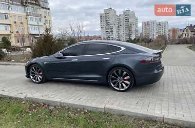 Ліфтбек Tesla Model S 2015 в Одесі