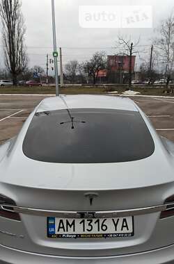 Лифтбек Tesla Model S 2014 в Житомире