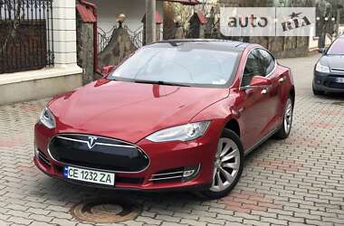 Tesla Model S 2013