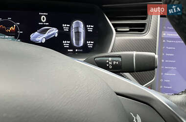 Лифтбек Tesla Model S 2018 в Киеве