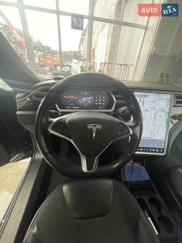 Лифтбек Tesla Model S 2014 в Николаеве
