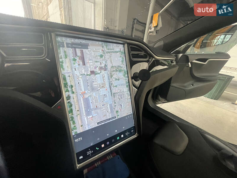 Лифтбек Tesla Model S 2014 в Николаеве