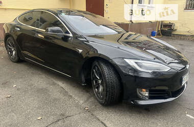 Tesla Model S 2017