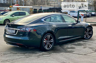 Ліфтбек Tesla Model S 2013 в Києві