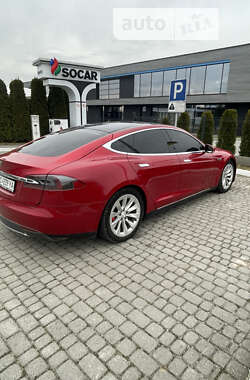 Лифтбек Tesla Model S 2014 в Львове