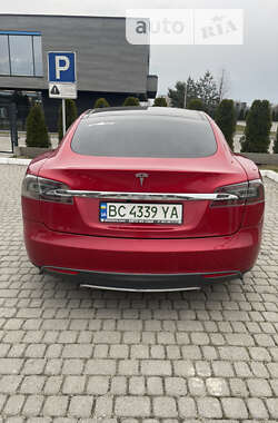 Лифтбек Tesla Model S 2014 в Львове