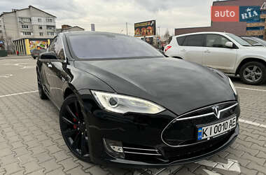 Лифтбек Tesla Model S 2014 в 