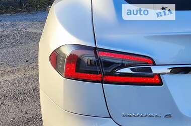 Лифтбек Tesla Model S 2018 в 