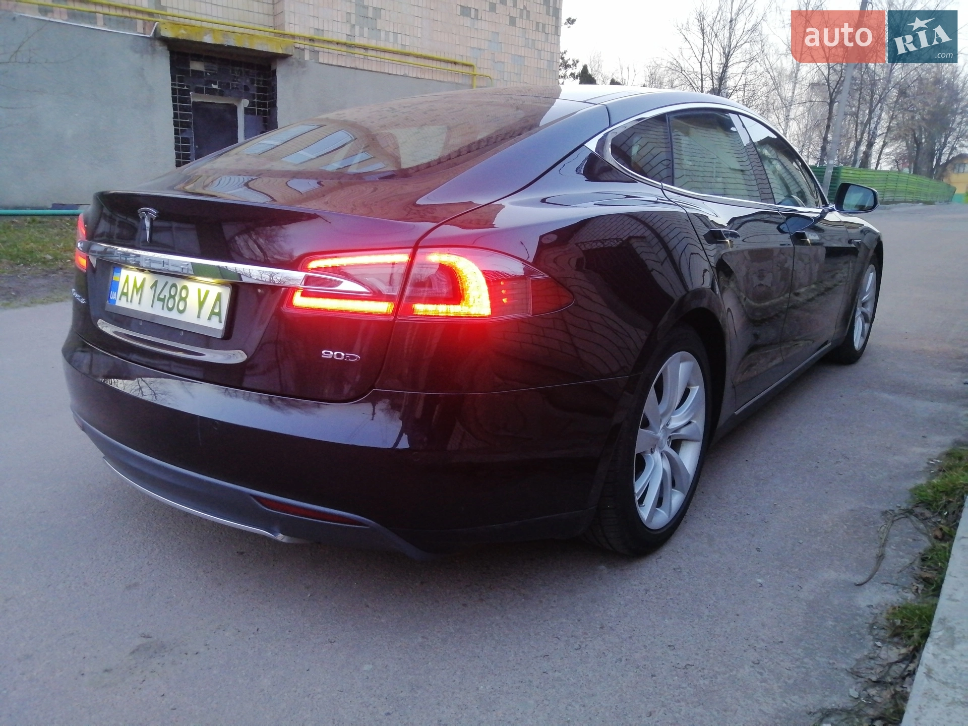 2015 Tesla Model S - мініатюра 29