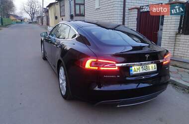 Лифтбек Tesla Model S 2015 в Житомире фото 33 Лифтбек Tesla Model S 2015 в Житомире
