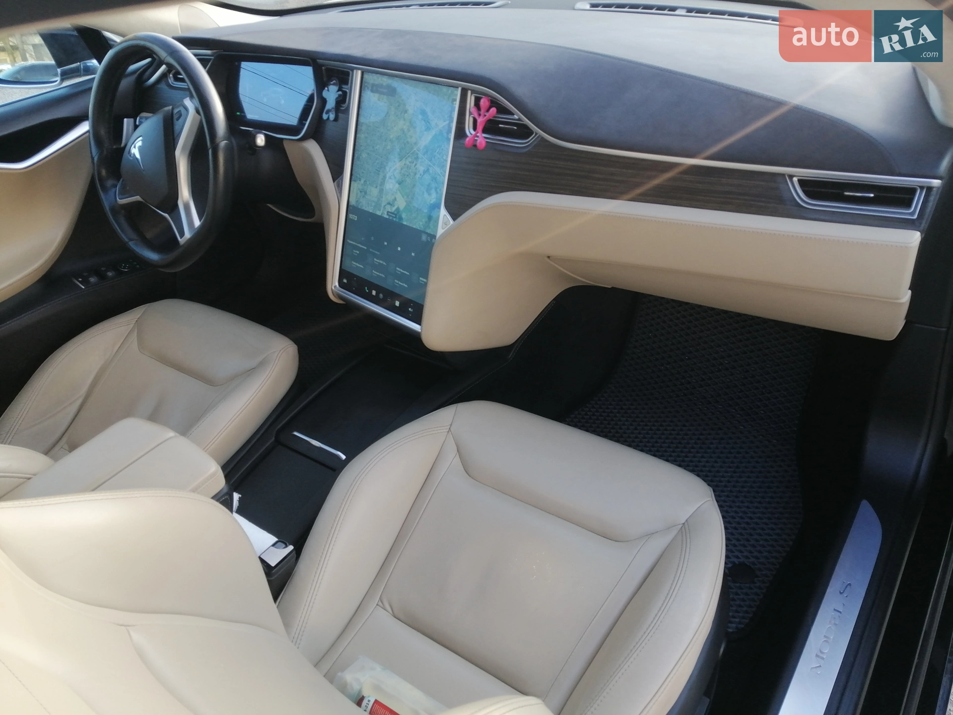 2015 Tesla Model S - мініатюра 17