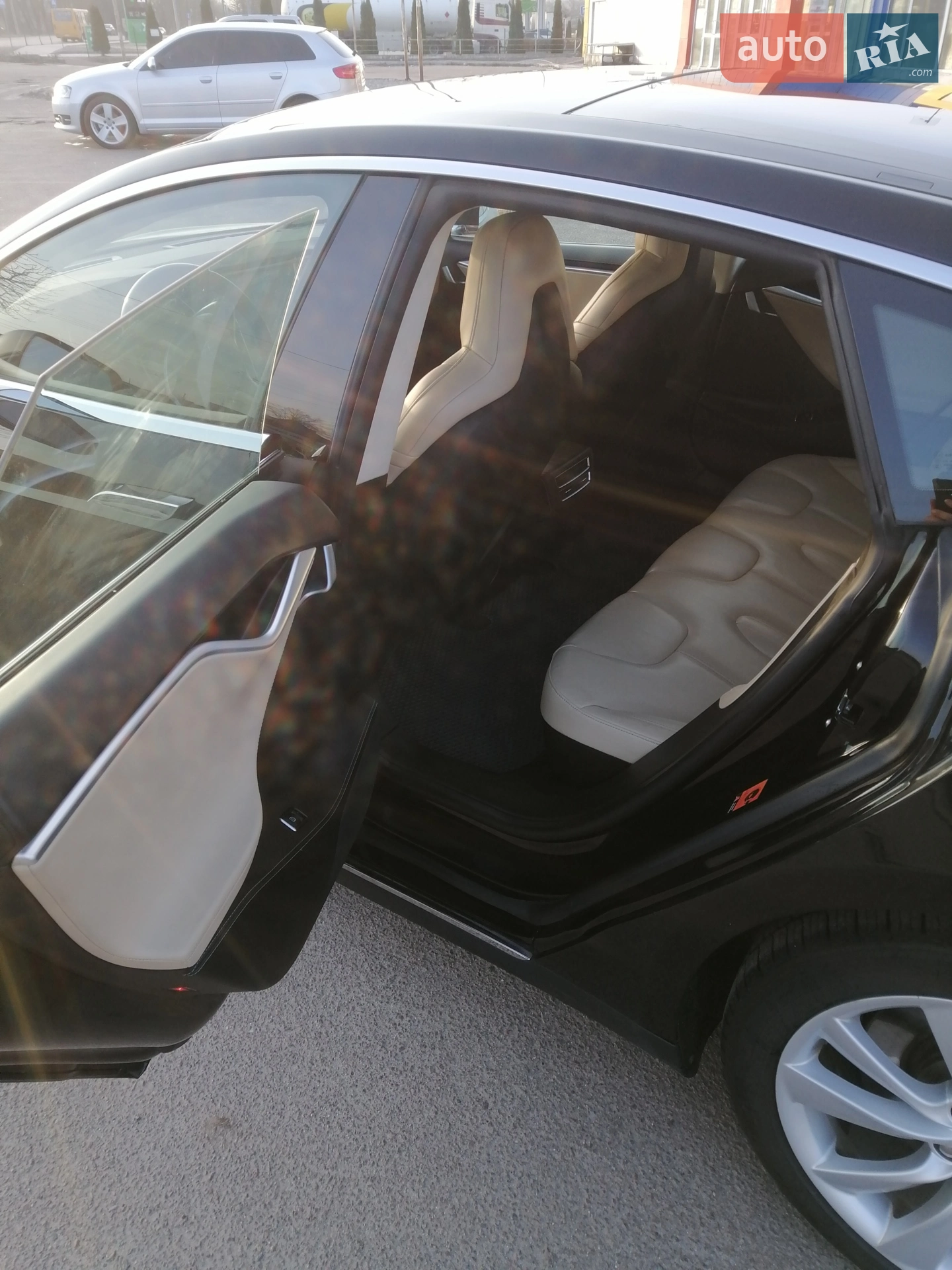 2015 Tesla Model S - мініатюра 25