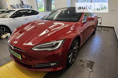 Ліфтбек Tesla Model S 2018 в Житомирі