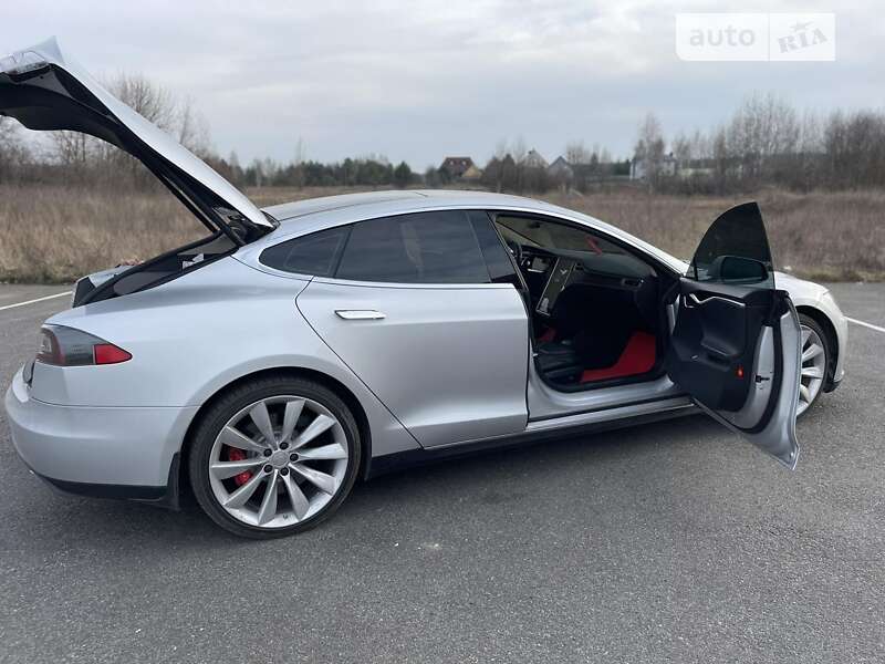 Ліфтбек Tesla Model S 2013 в Києві фото 4 Ліфтбек Tesla Model S 2013 в Києві