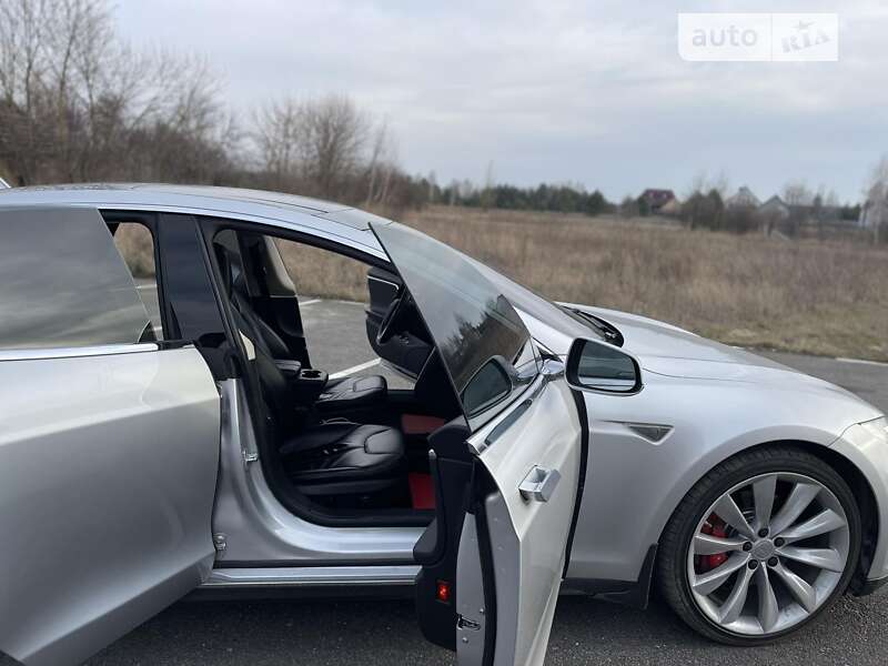 Ліфтбек Tesla Model S 2013 в Києві фото 13 Ліфтбек Tesla Model S 2013 в Києві