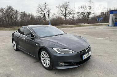 Tesla Model S 2016