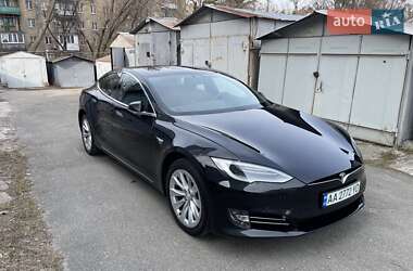 Tesla Model S 2018