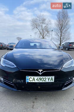 Tesla Model S 2018