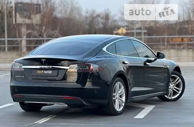 Ліфтбек Tesla Model S 2014 в Києві