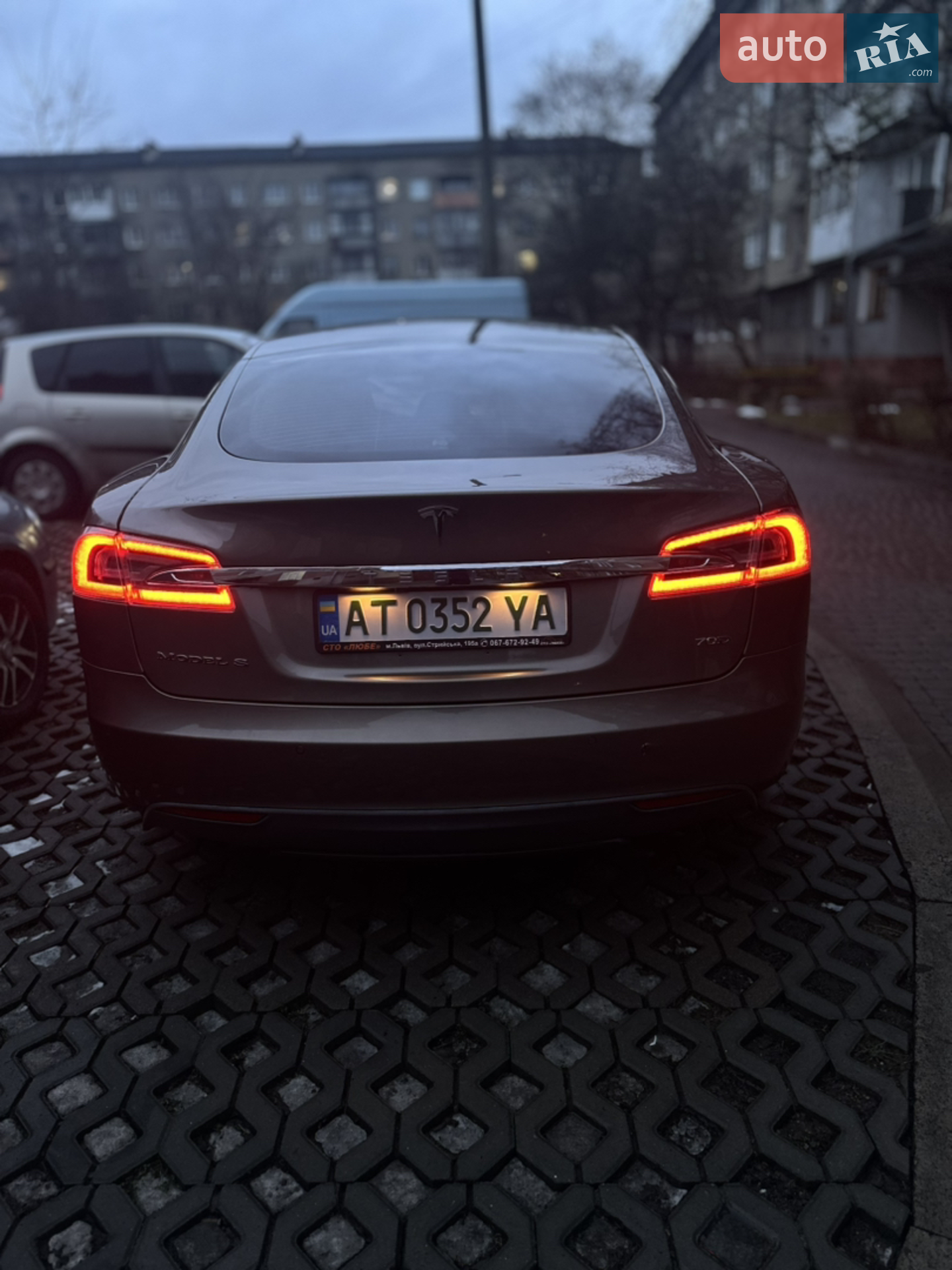 2015 Tesla Model S - мініатюра 10