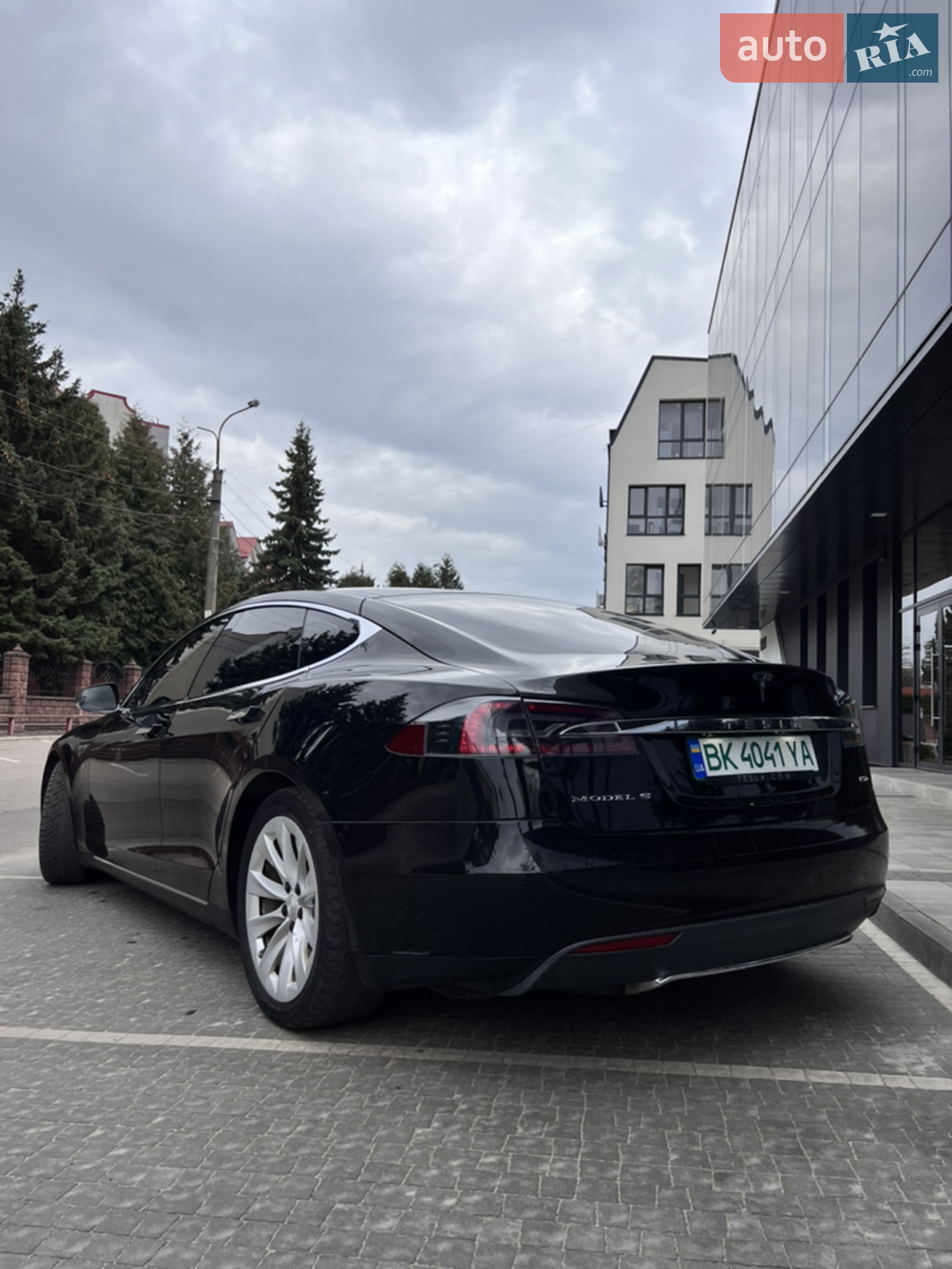 2015 Tesla Model S - мініатюра 11